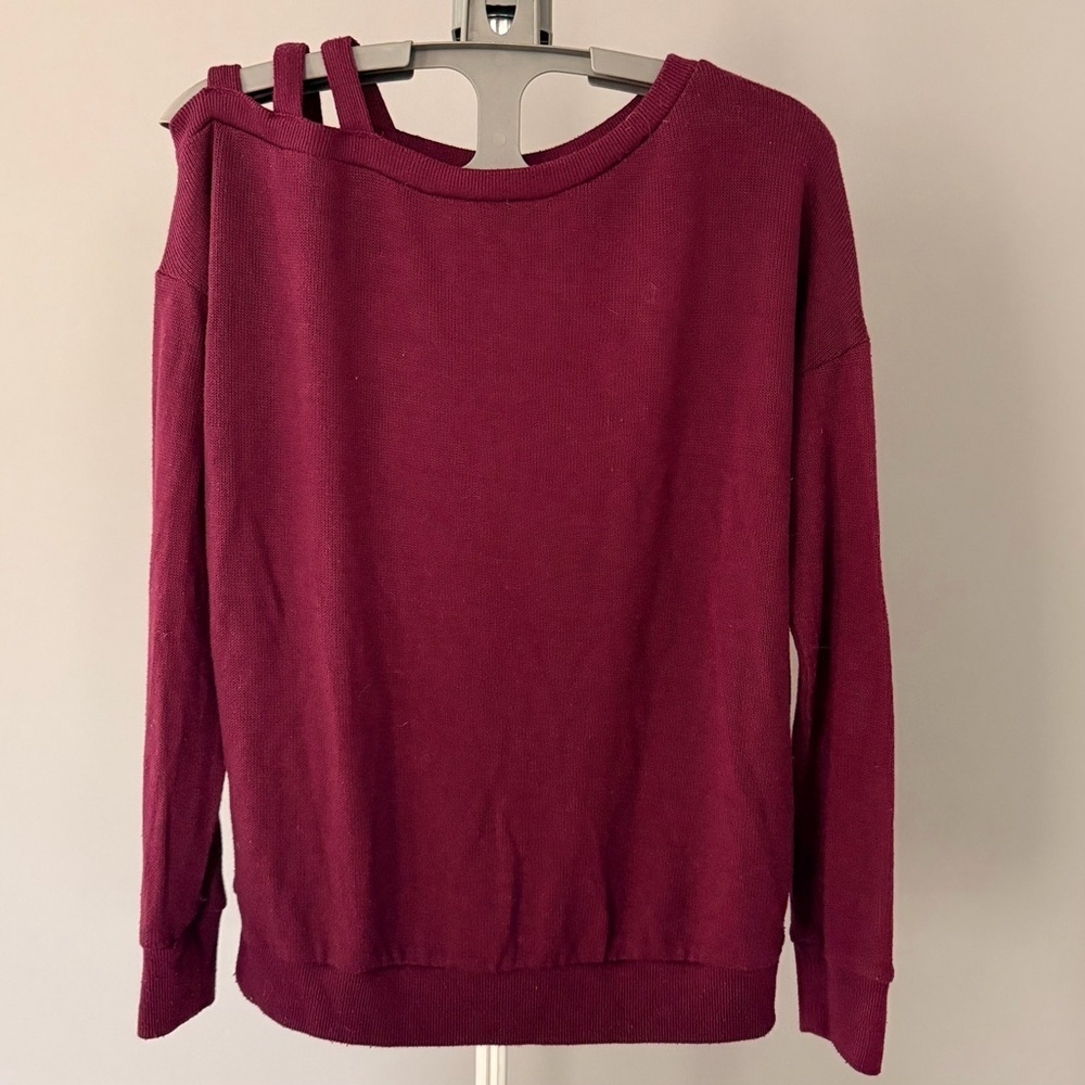 Aeropostale Burgundy Cold Shoulder Sweater Long Sleeve Knit Top - Picture 2 of 4